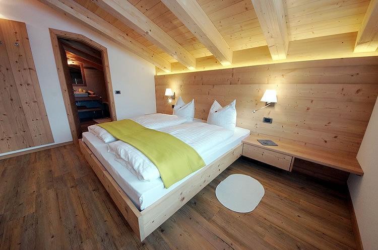 Ciasa Wallis Badia  Kamer foto