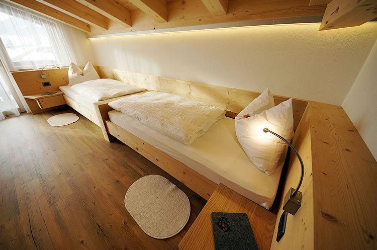 Ciasa Wallis Badia  Kamer foto