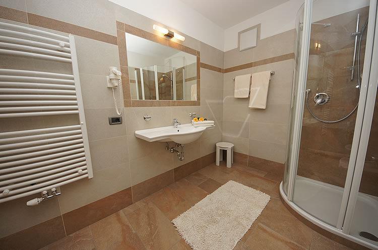 Ciasa Wallis Badia  Kamer foto
